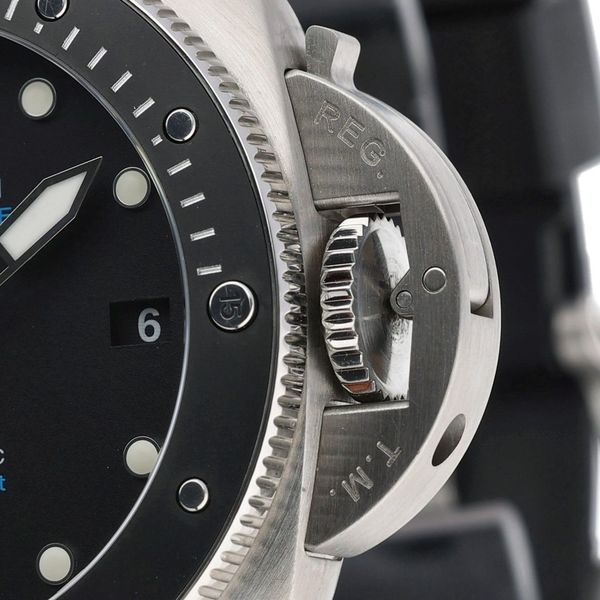 Panerai Submersible PAM00683